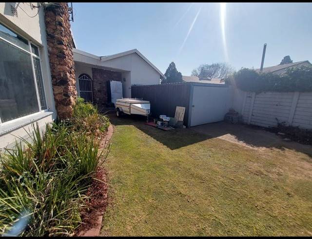 3 BEDROOM HOUSE FOR SALE IN VANDERBIJLPARK SE 1